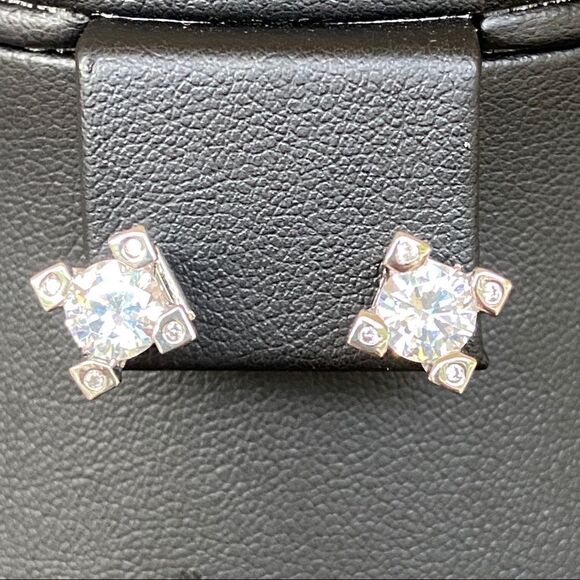 Silver Stud Swarovski Crystals Statement Earrings - Picture 7 of 8